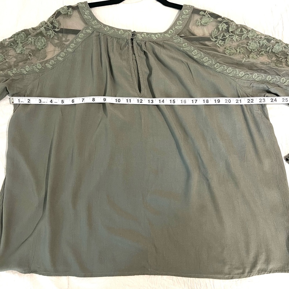 American Eagle Outfitters Boho Long Sleeve Embroidered Olive Green Top SZ XXL - Picture 6 of 8